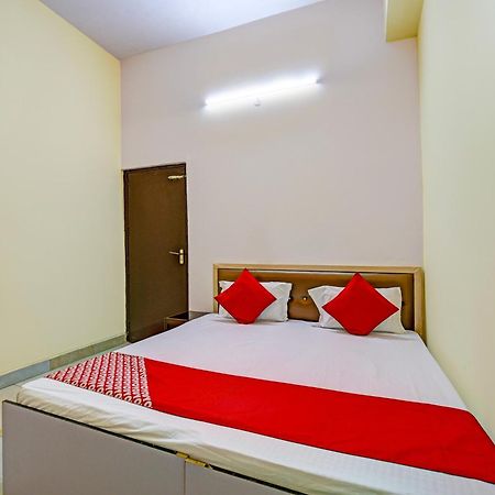 Hotel O Aj Star Hotel فريد آباد المظهر الخارجي الصورة